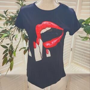 VINIZBENA LIP STUDDED SHORT SLEEVE BLOUSE NEW SIZE MED